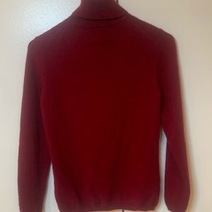 100% Cashmere Turtleneck Sweater ❤️